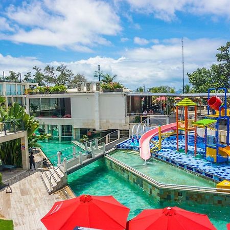 Furamaxclusive Ocean Beach Seminyak Bali Legian  Exterior photo Water Park