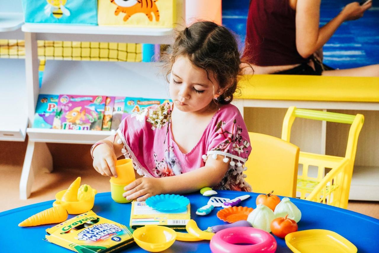 Furamaxclusive Ocean Beach Seminyak Bali Legian  Exterior photo Child playing with toys