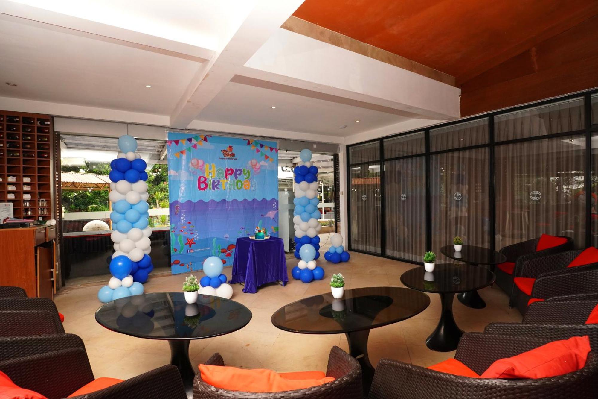 Furamaxclusive Ocean Beach Seminyak Bali Legian  Exterior photo A birthday party at a hotel